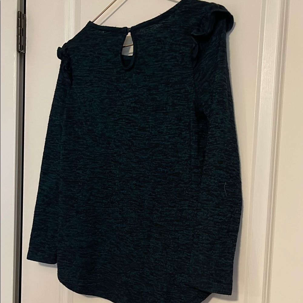 Old Navy Ruffle Green Top - Picture 4 of 4